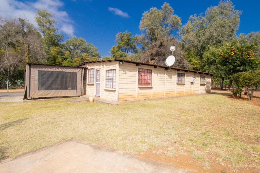 5 Bedroom Property for Sale in Donkerhoek A H North West